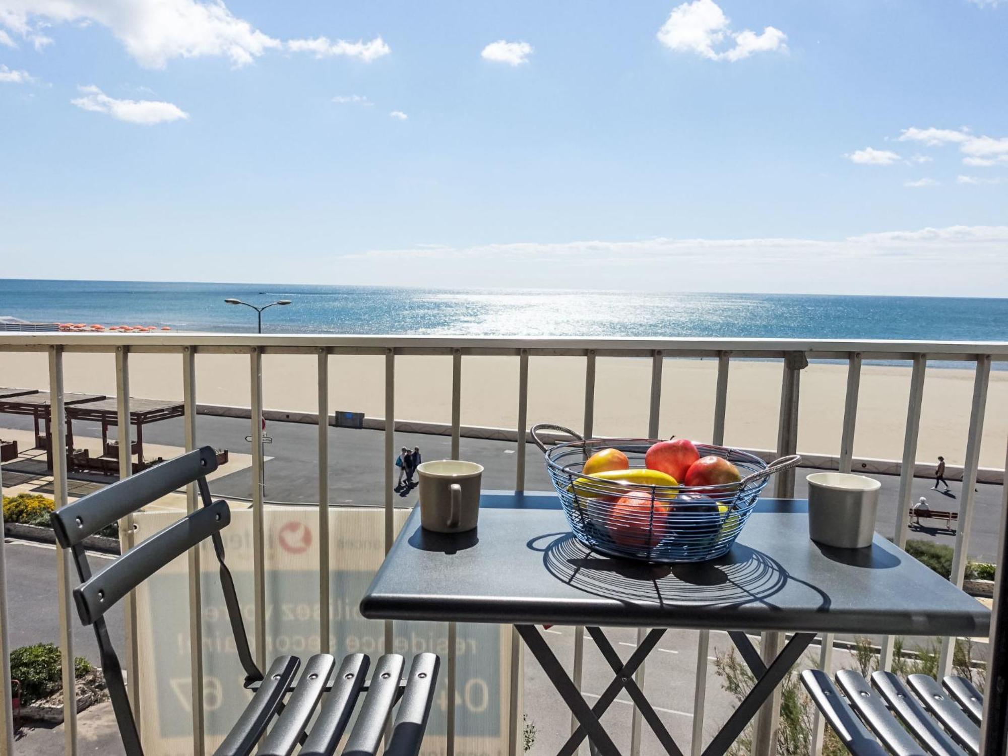 Apartment Les Romarins By Interhome Narbonne-Plage Exterior photo